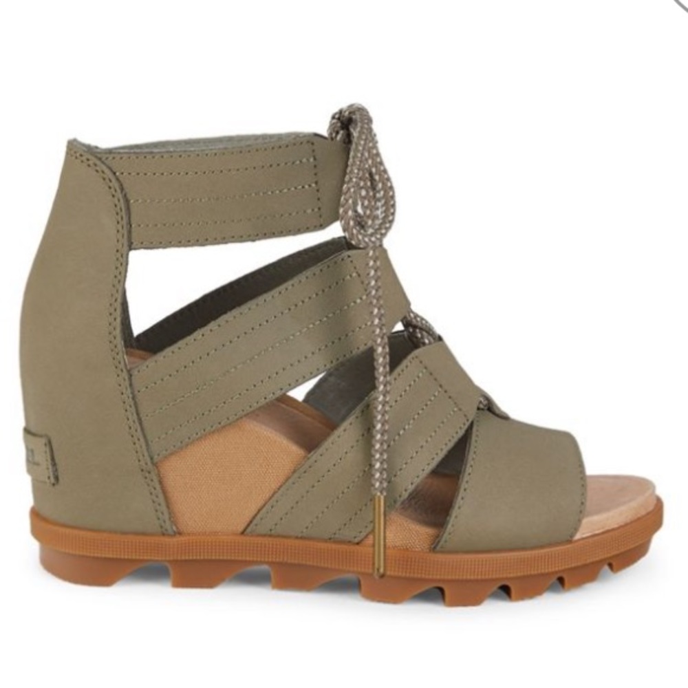 Like new Sorel Joanie II Lace up wedge Sandals